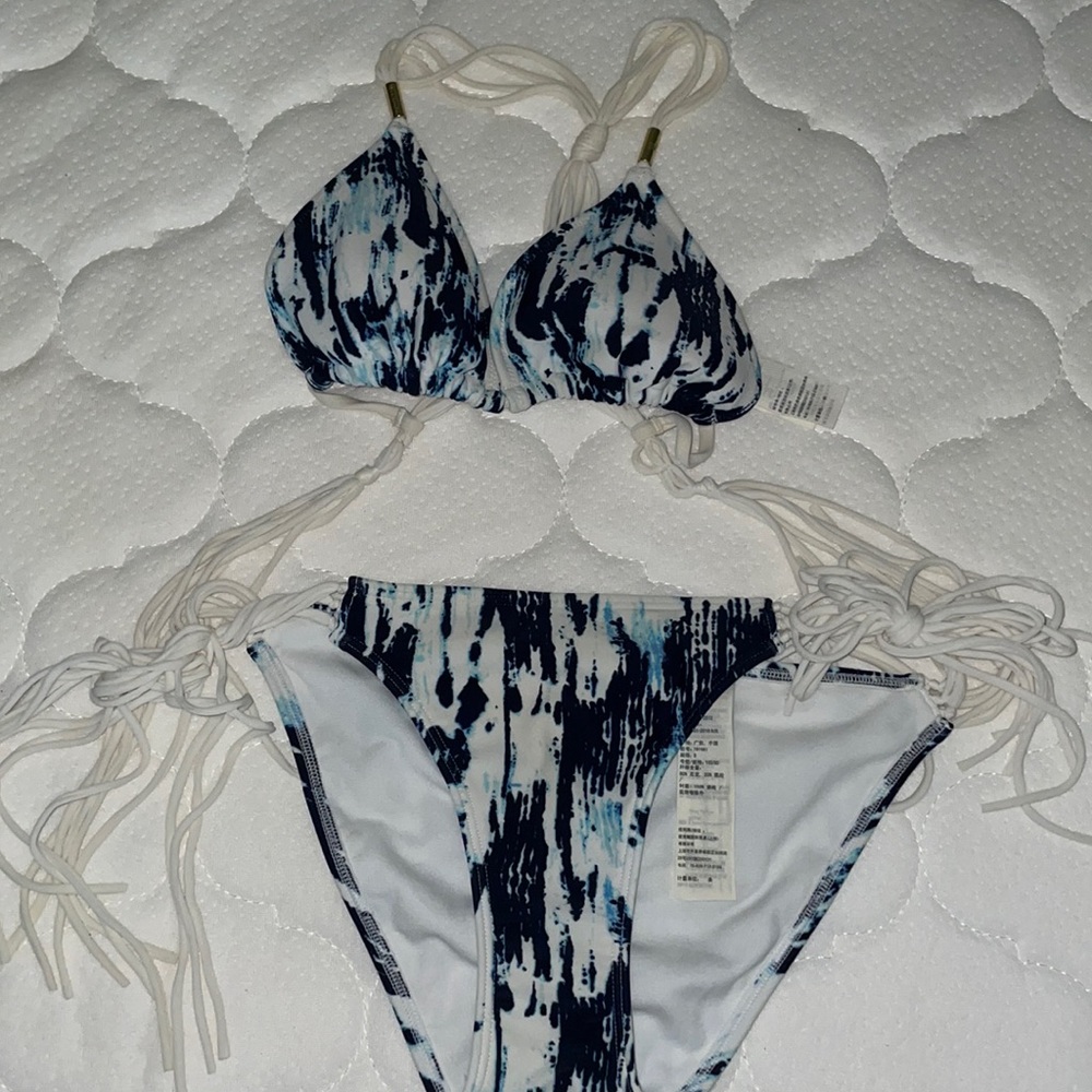 Abercrombie blue and white bikini